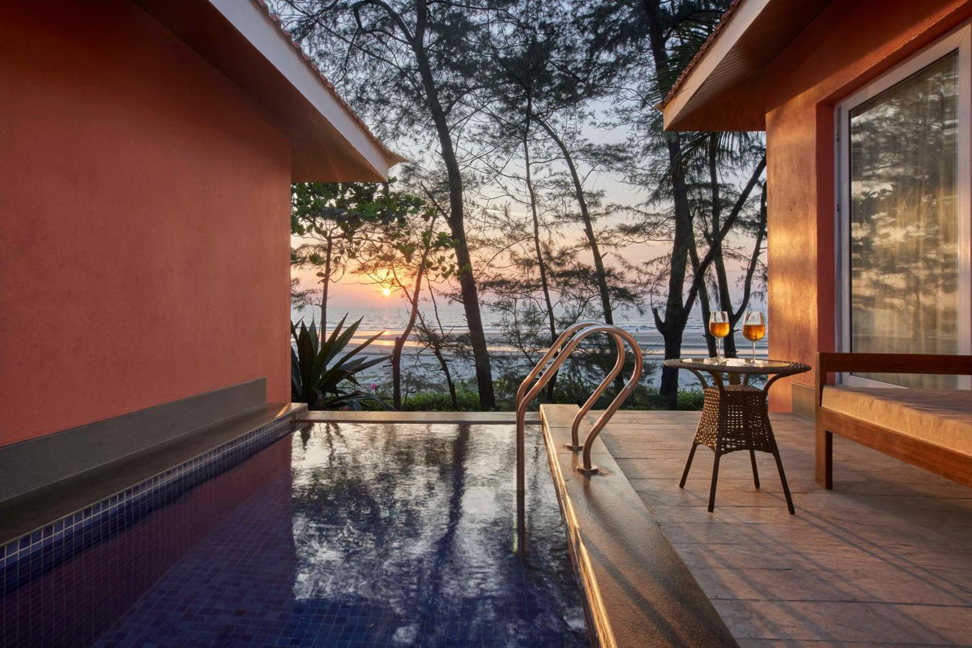 Mandrem Beach Resort, A Member Of Radisson Individuals Retreat Екстериор снимка