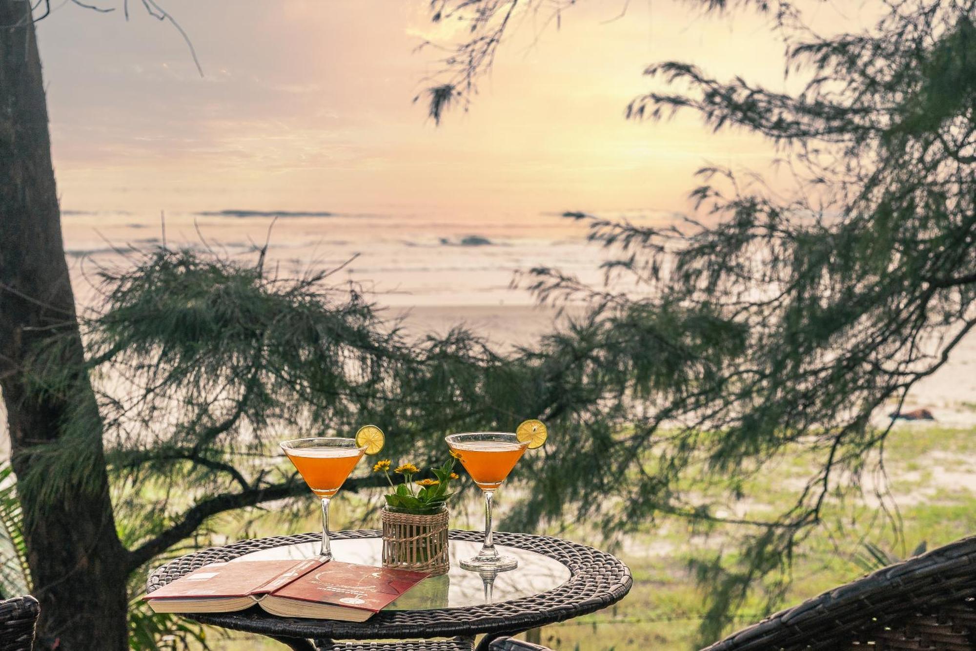 Mandrem Beach Resort, A Member Of Radisson Individuals Retreat Екстериор снимка