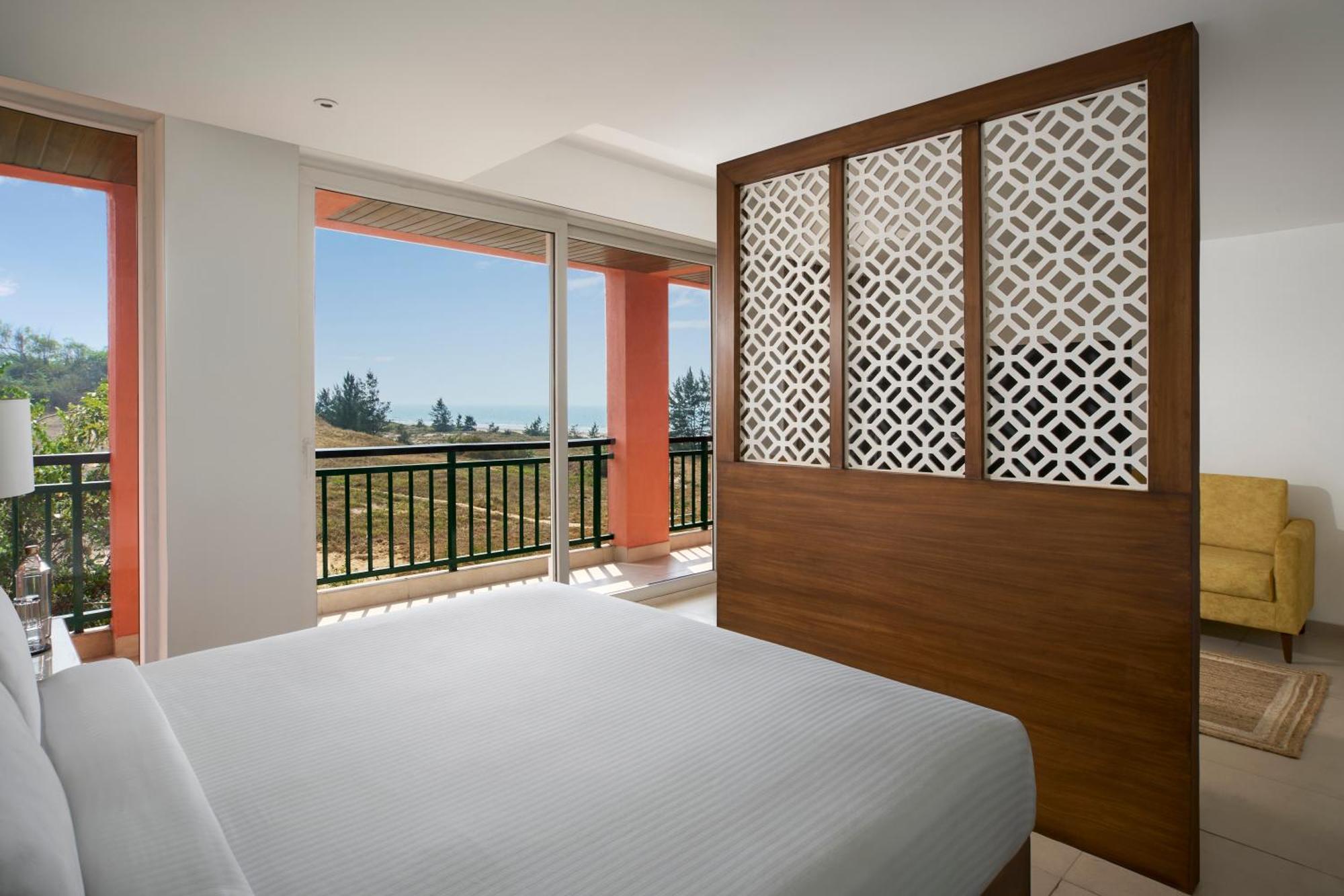 Mandrem Beach Resort, A Member Of Radisson Individuals Retreat Екстериор снимка