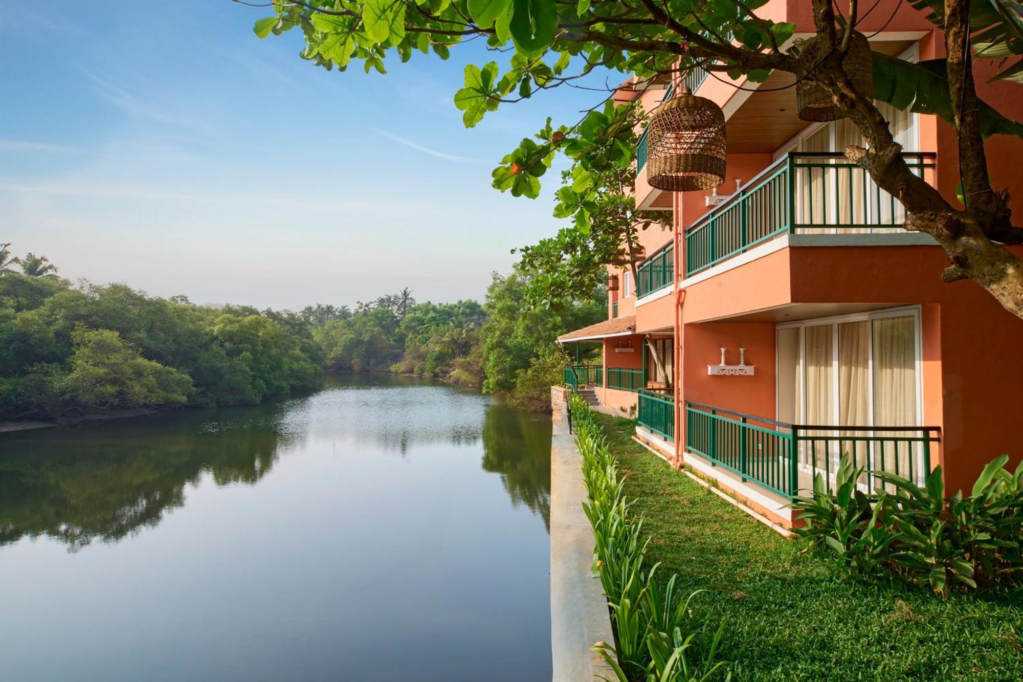 Mandrem Beach Resort, A Member Of Radisson Individuals Retreat Екстериор снимка