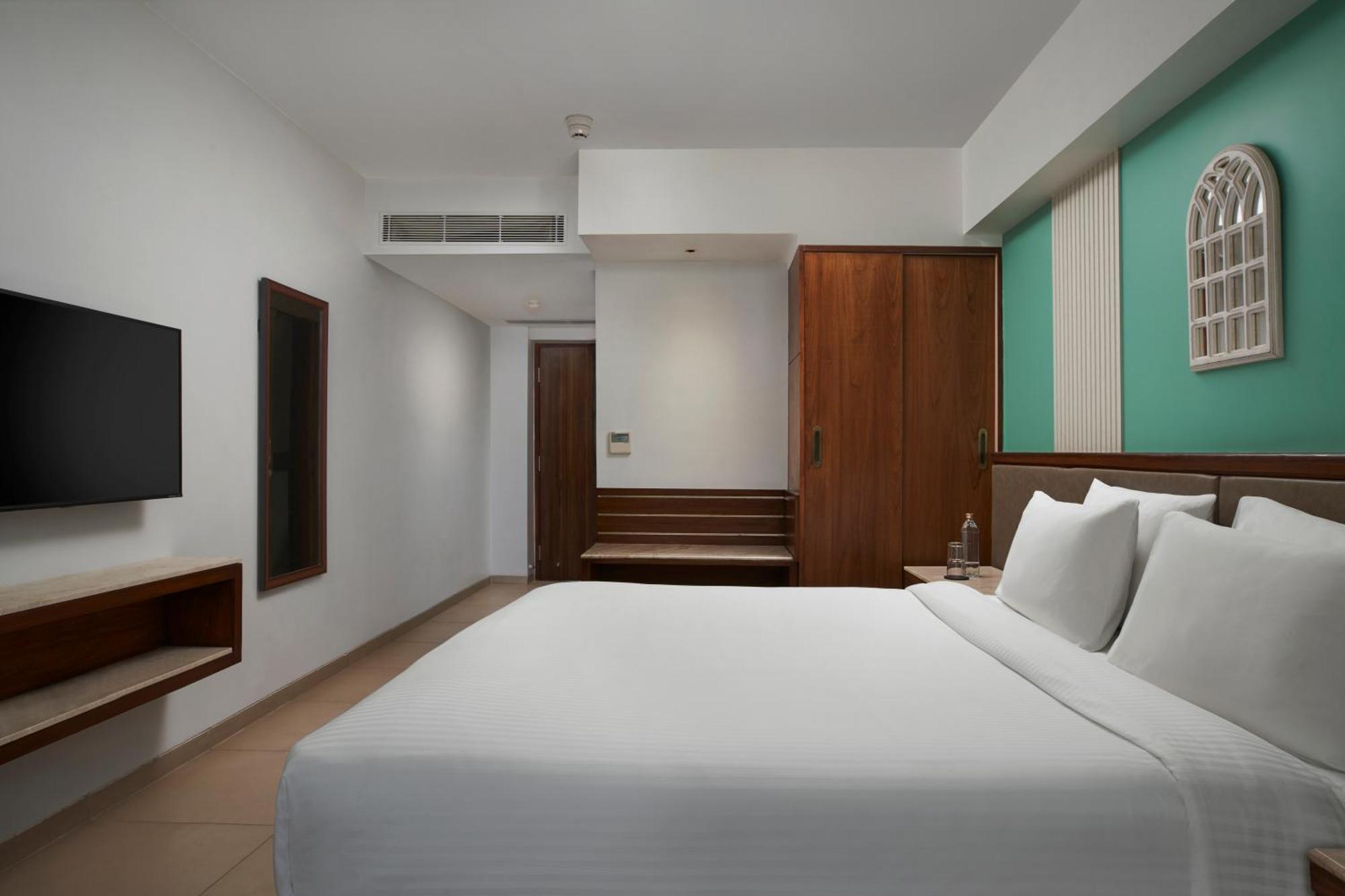 Mandrem Beach Resort, A Member Of Radisson Individuals Retreat Екстериор снимка